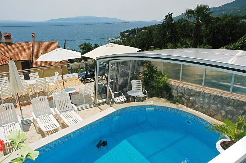 Villa Roses